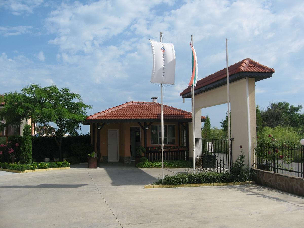 Apartcomplex Chateau 아헬로이 외부 사진