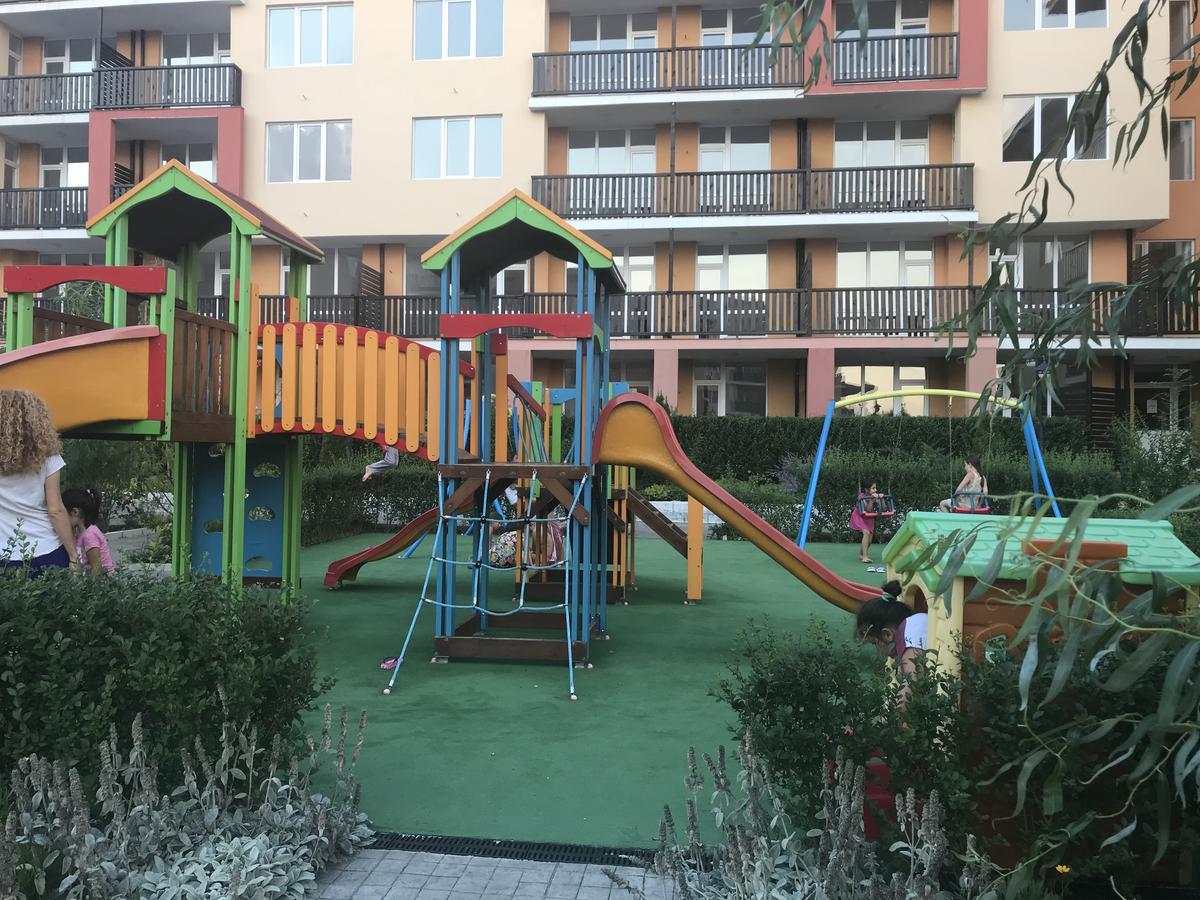 Apartcomplex Chateau 아헬로이 외부 사진