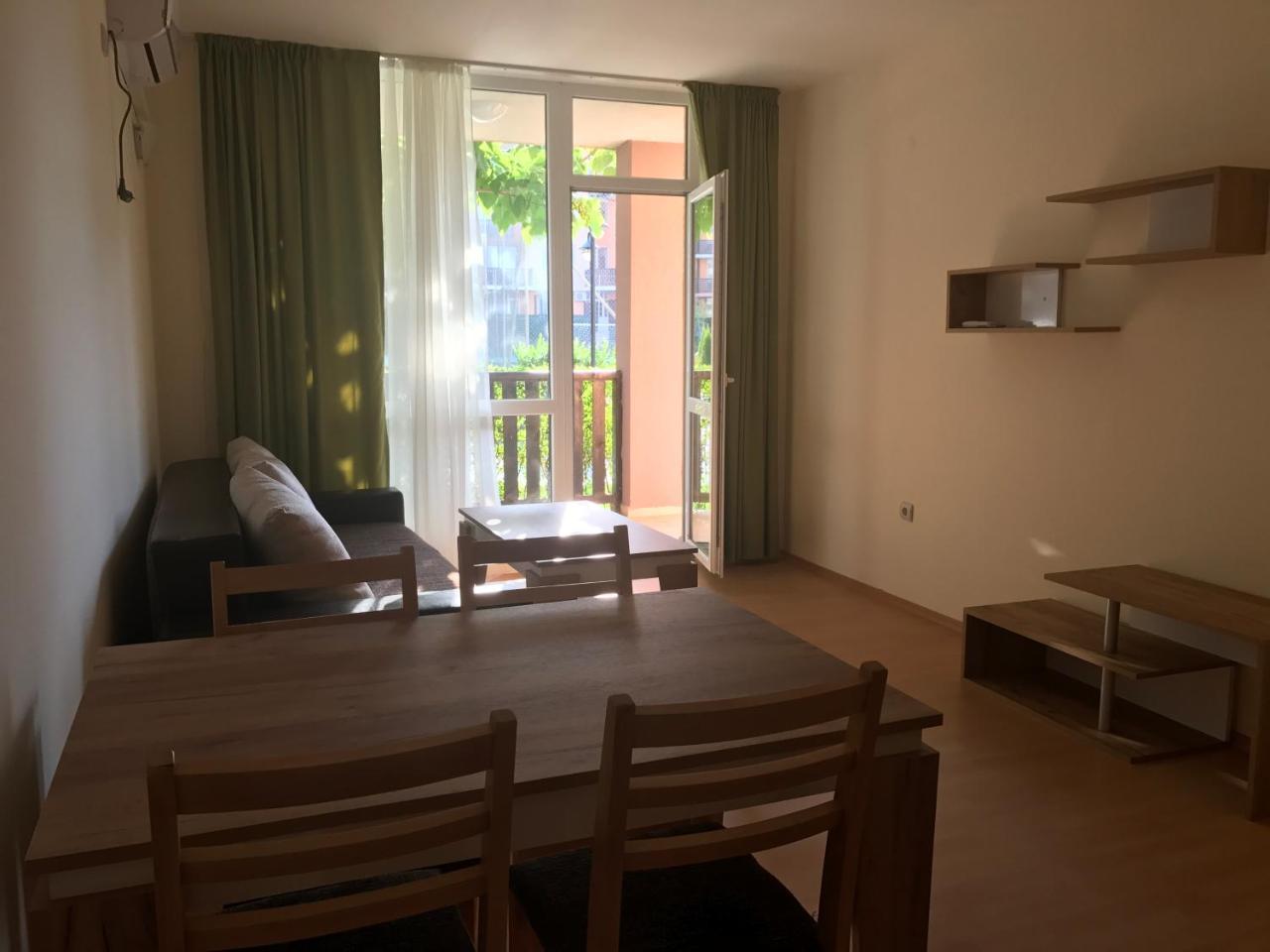 Apartcomplex Chateau 아헬로이 외부 사진